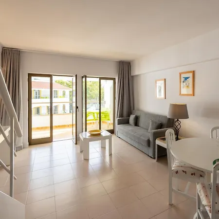 Hotel Clube Do 4*