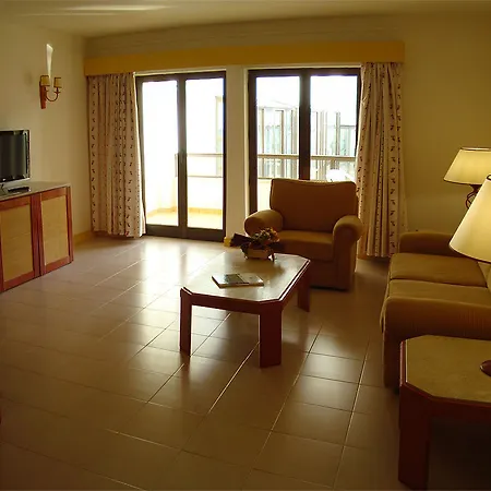 Hotel Clube Do 4*